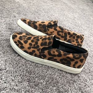 Leopard shoes